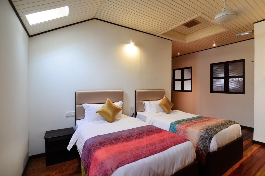 איפוה Sarang Paloh Heritage Stay חדר תמונה