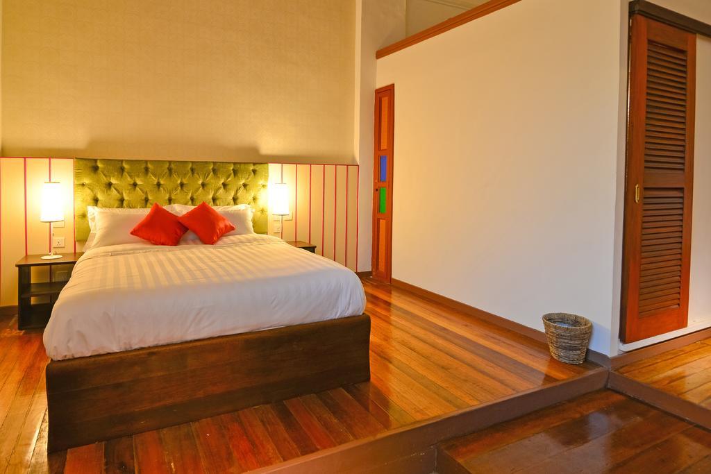 איפוה Sarang Paloh Heritage Stay חדר תמונה